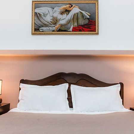 Gomi13 Otel Tiflis Dış mekan fotoğraf